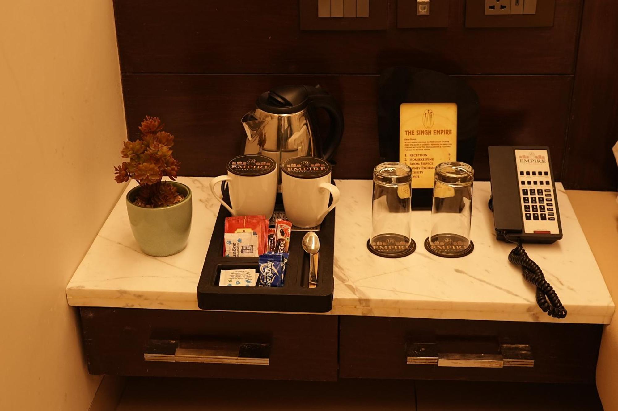 The Singh Empire, New Delhi Hotell Eksteriør bilde